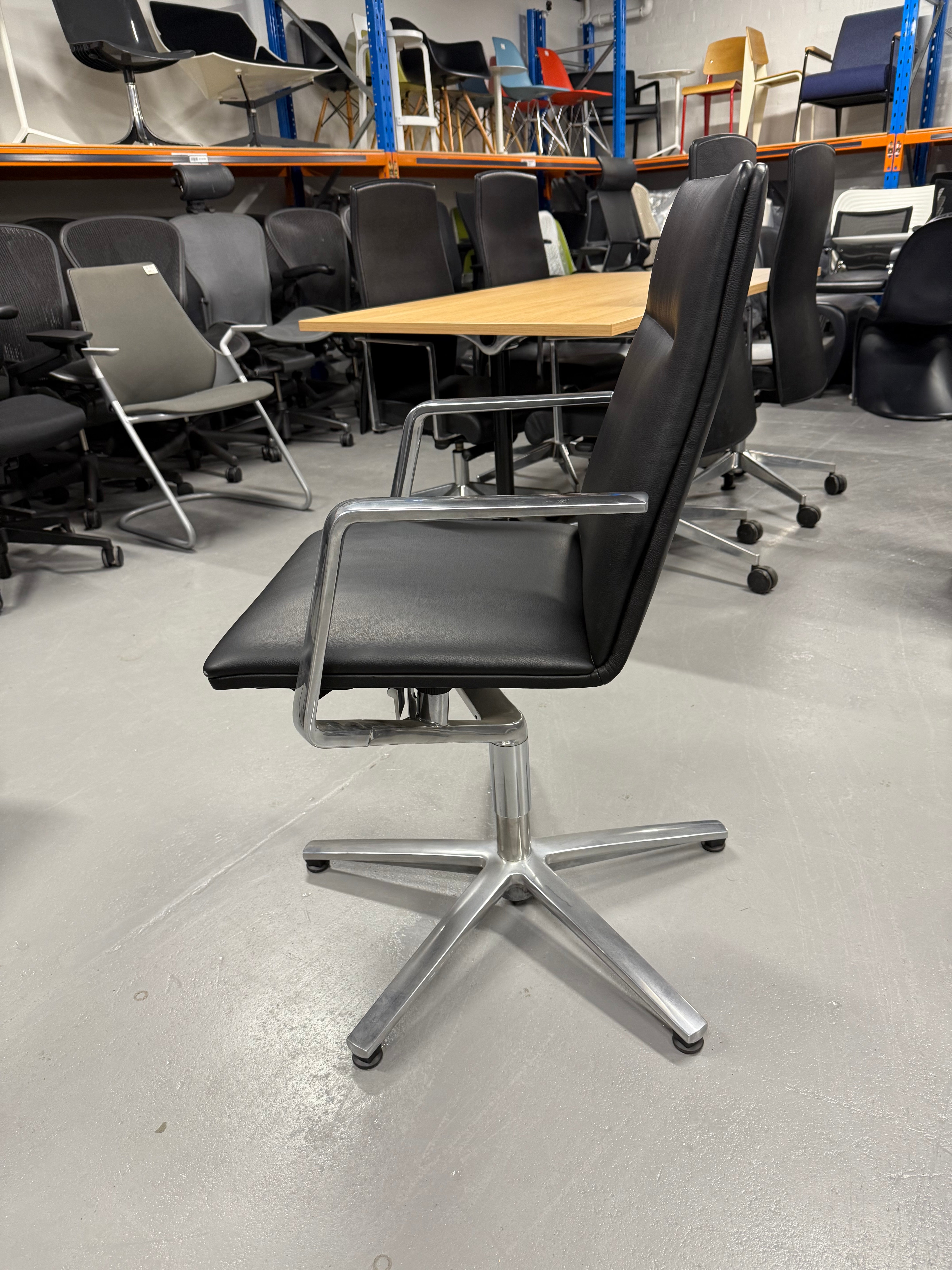 Wilkhahn Sola Conference Chair – Black Leather