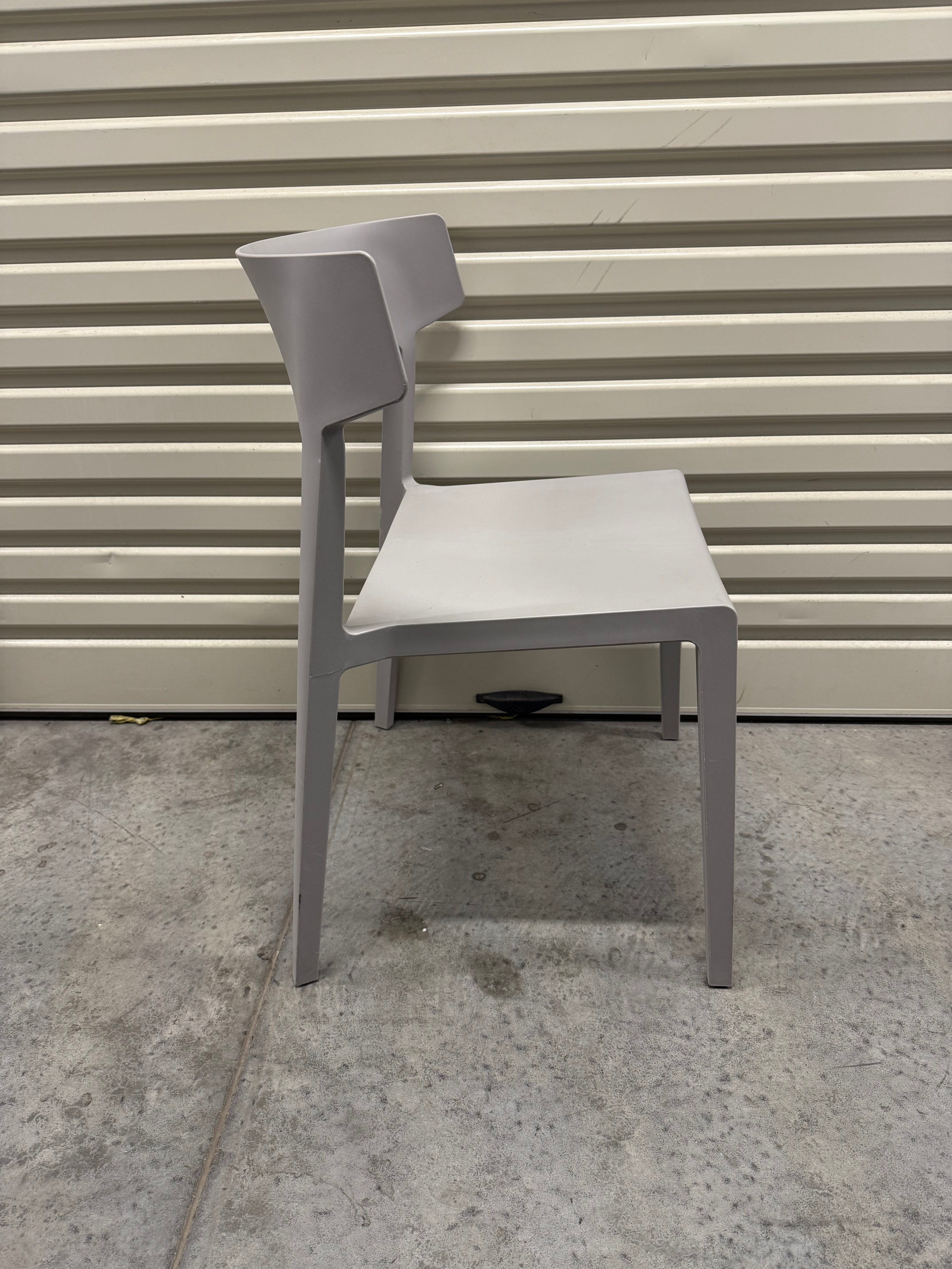 Actiu Wing Chair – Modern Grey