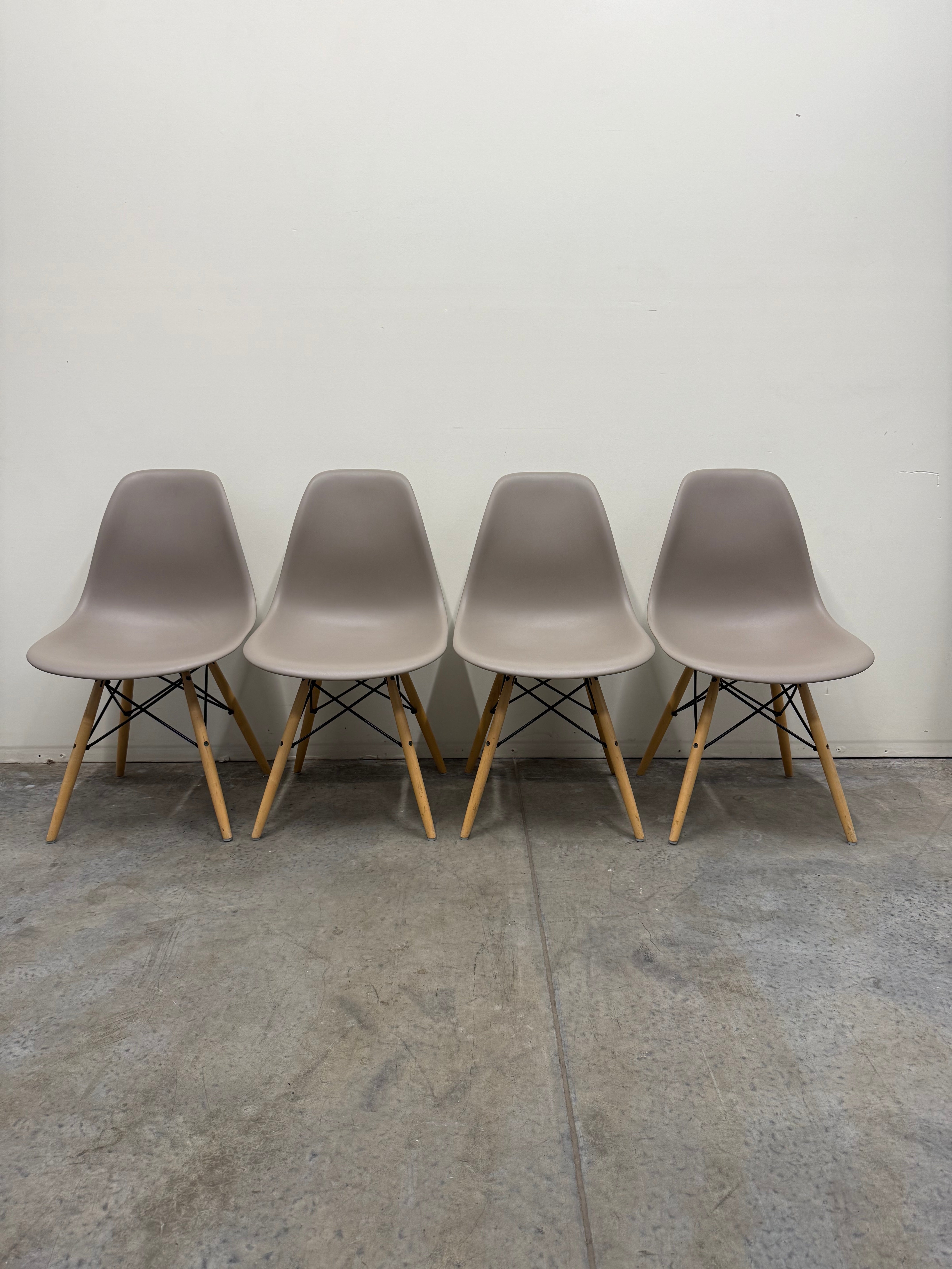 Eames Molded Plastic Side Chair by Herman Miller – Sparrow / Wood Dowel Base
