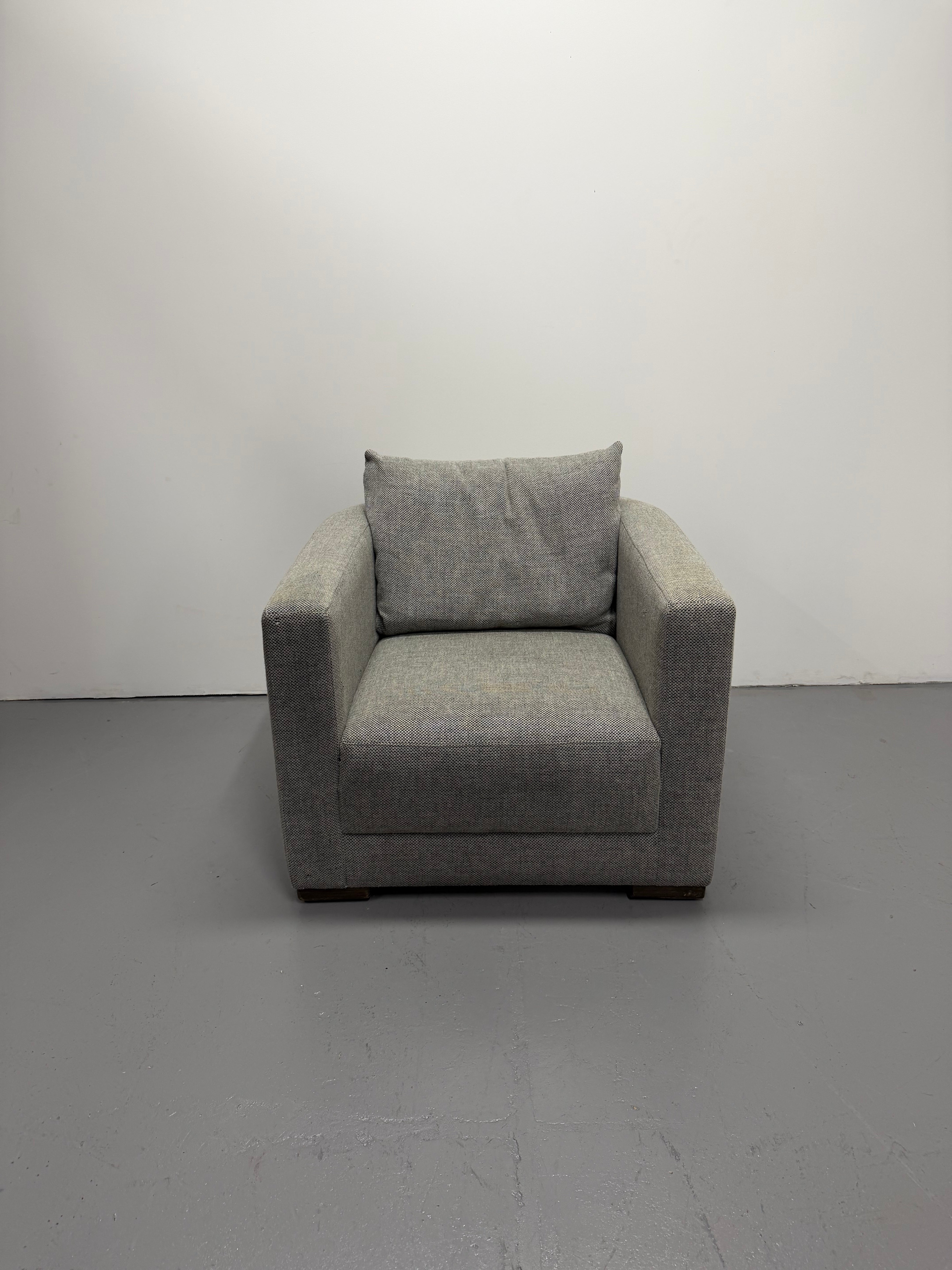 Jardan arm chair
