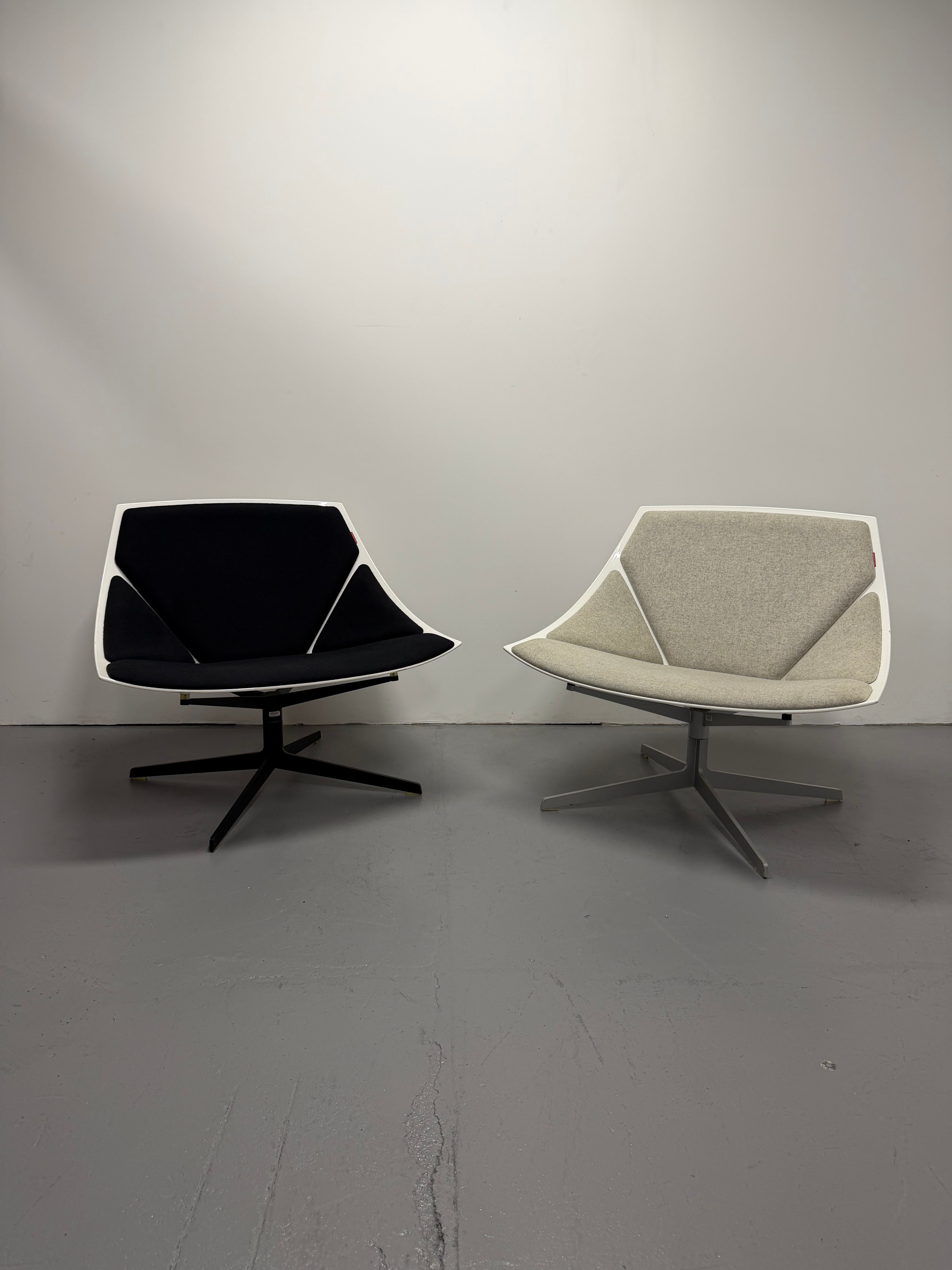 Fritz Hansen Space Lounge Chair by Jehs + Laub – White & Black