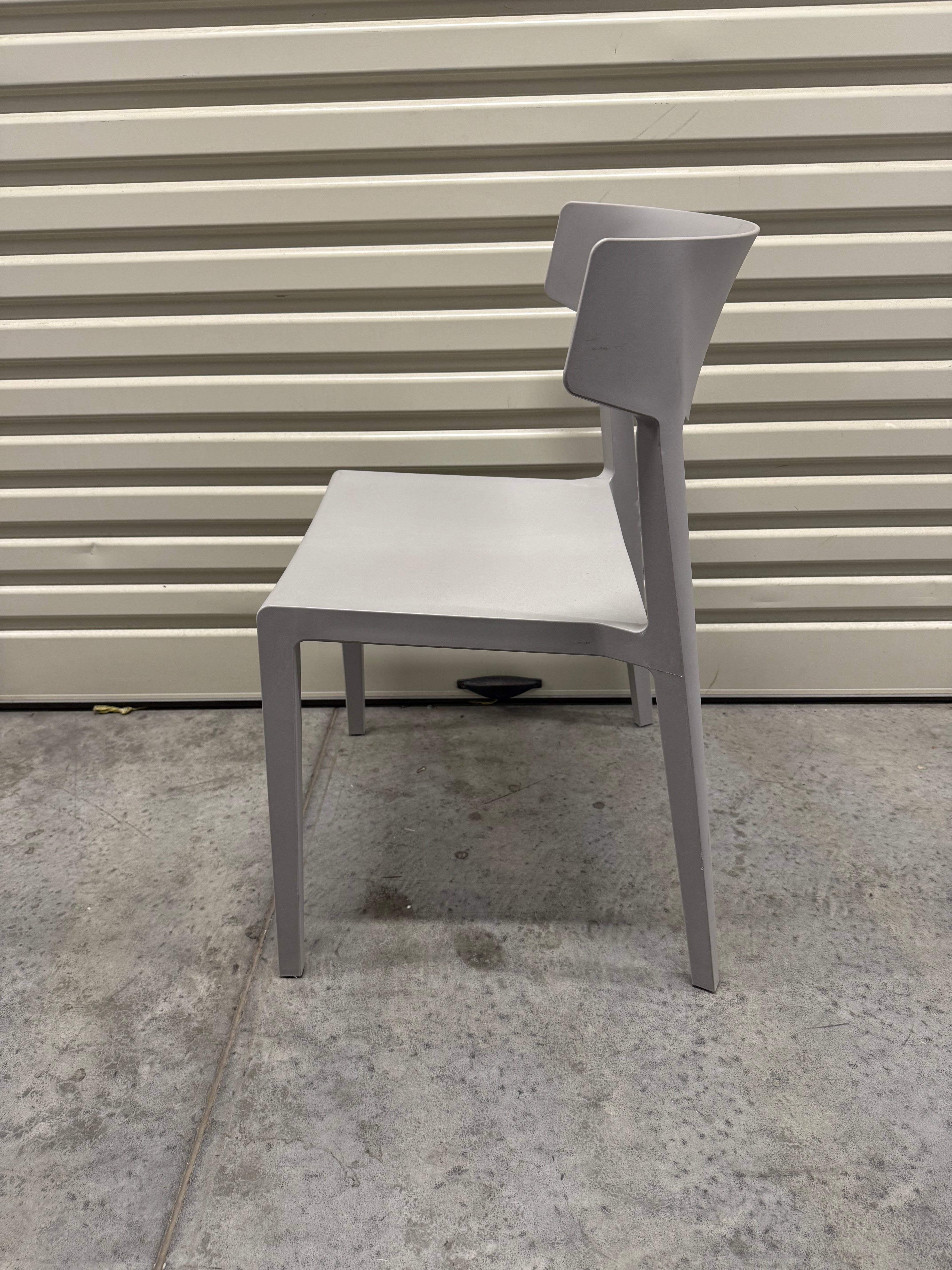 Actiu Wing Chair – Modern Grey