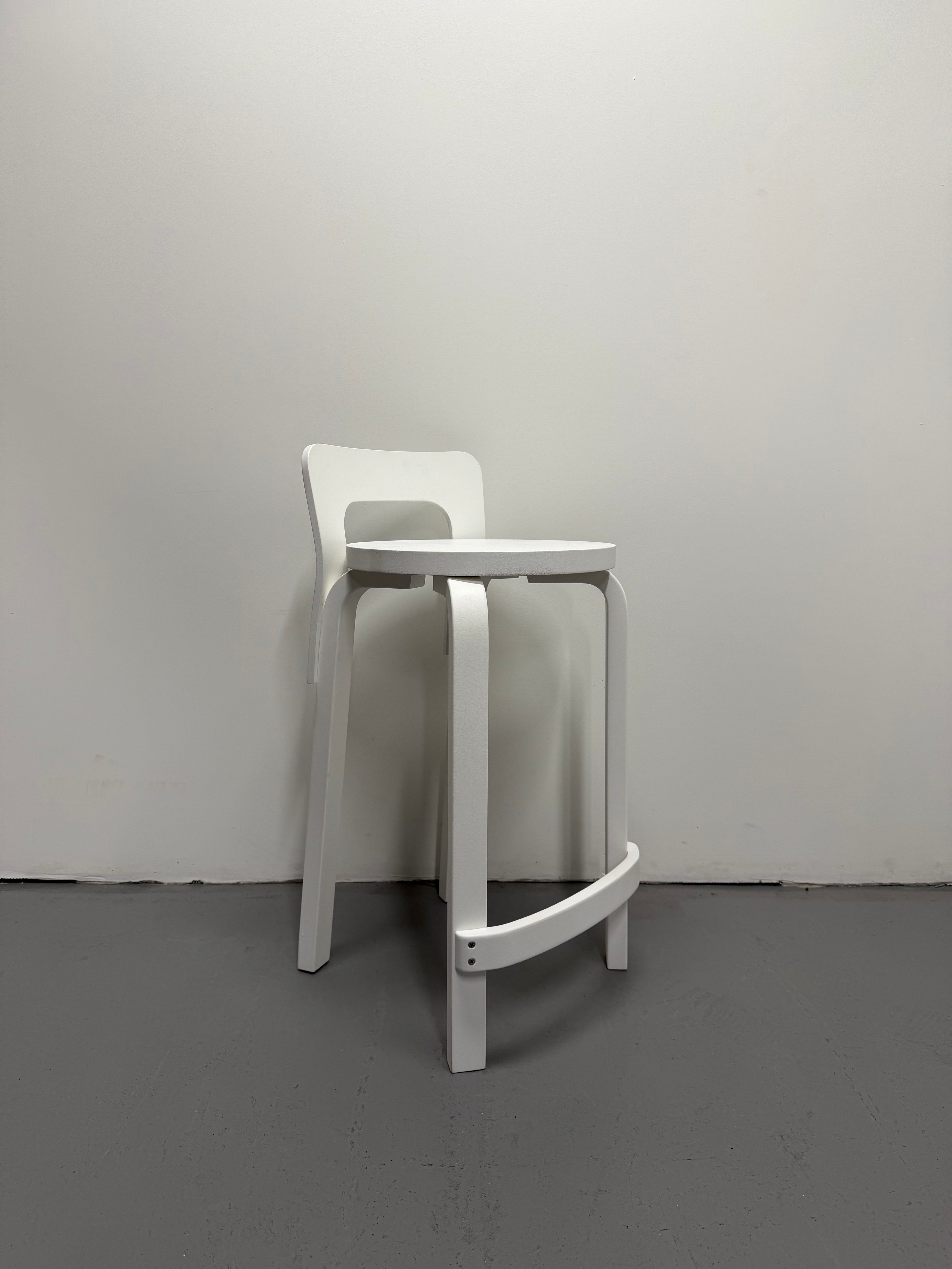 Artek Aalto K65 High Chair – White