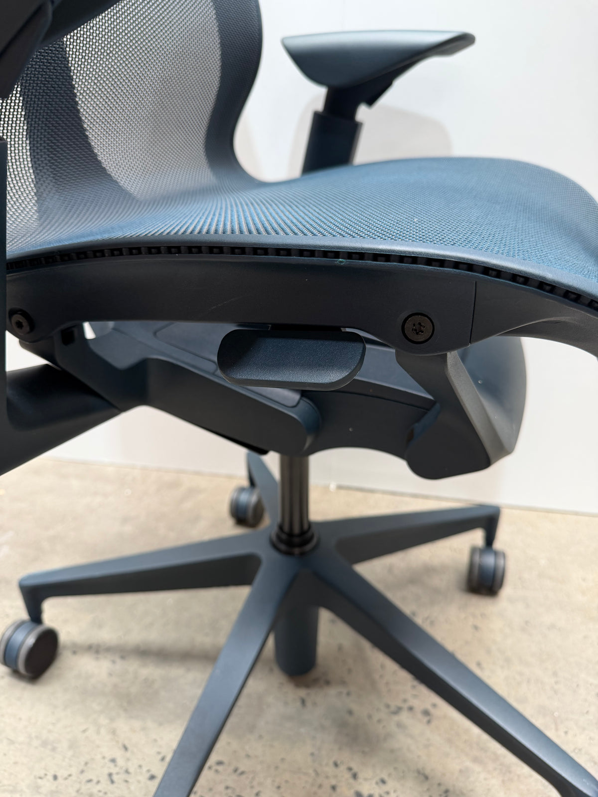 Herman Miller Cosm Chair – Low Back, Nightfall, Height-Adjustable Arms – view 5 – pre-owned