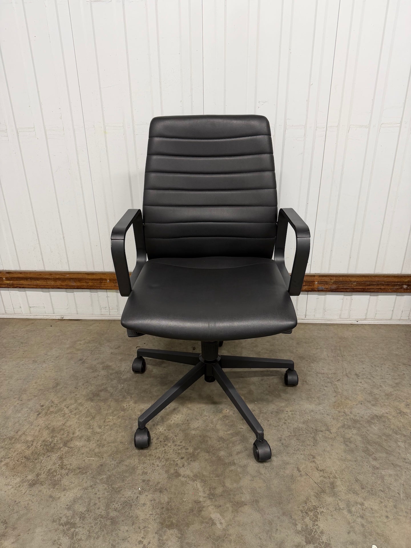 Marc Boardroom Chair – by Krost | Medium Back