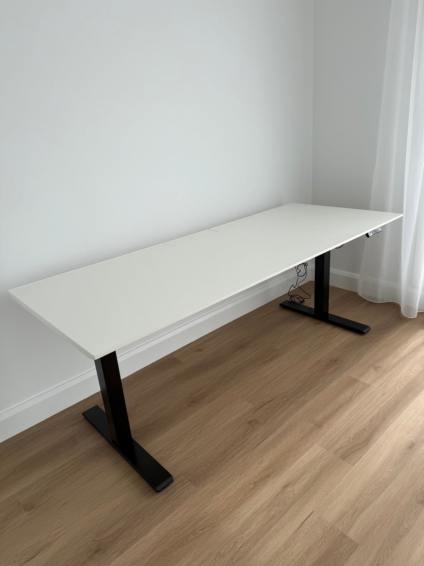 New Commercial-Grade Standing Desk – White Top with Black Legs