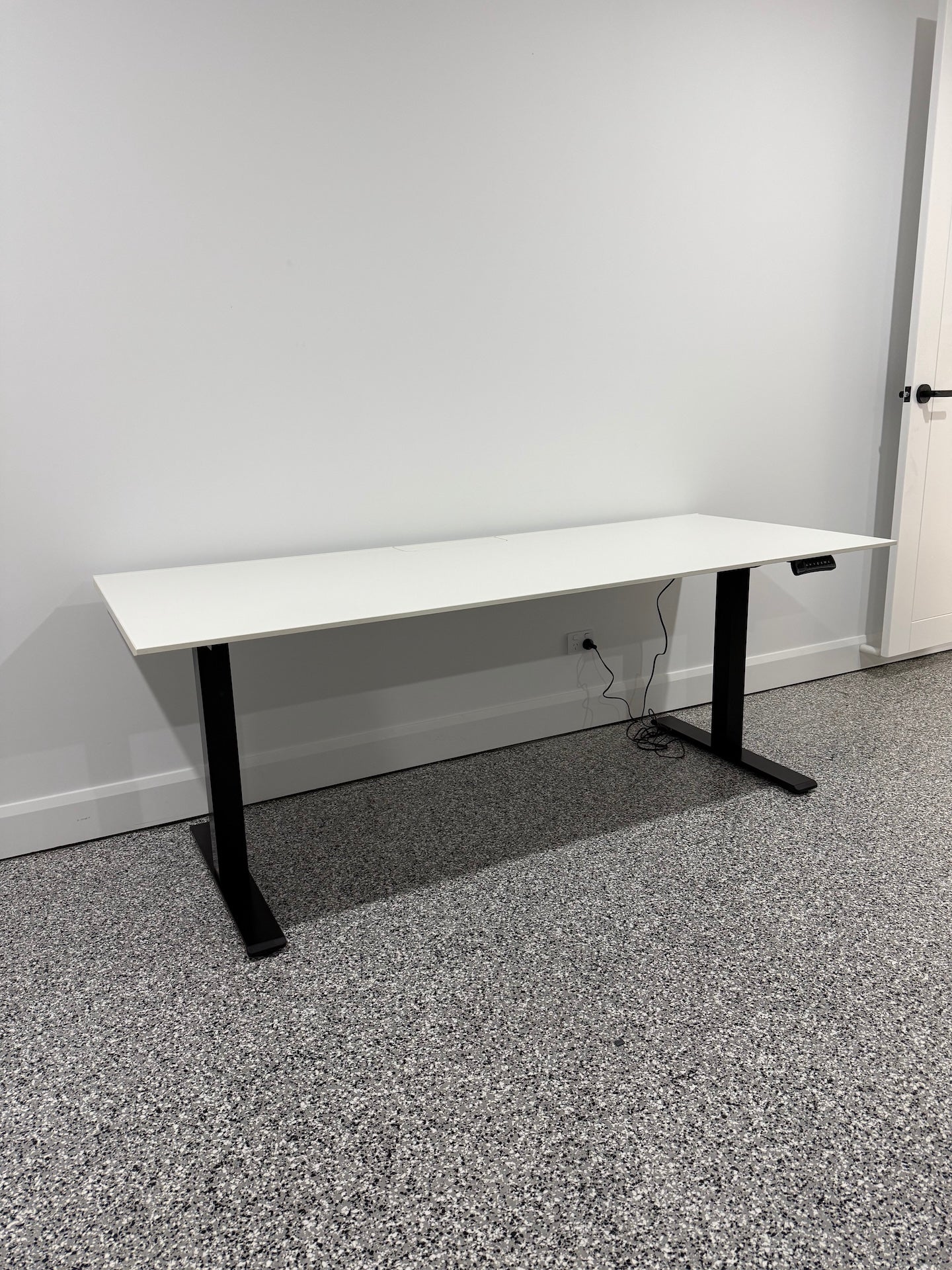 New Commercial-Grade Standing Desk – White Top with Black Legs