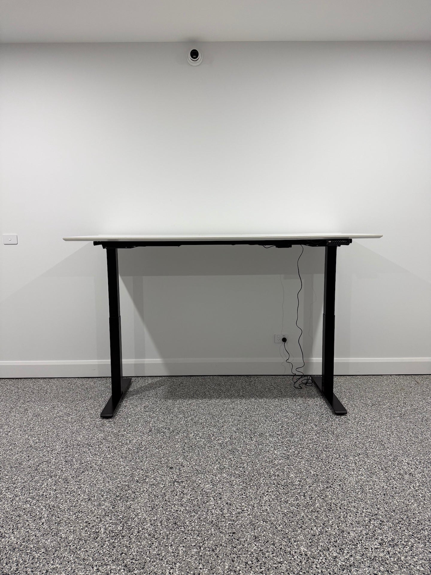 New Commercial-Grade Standing Desk – White Top with Black Legs