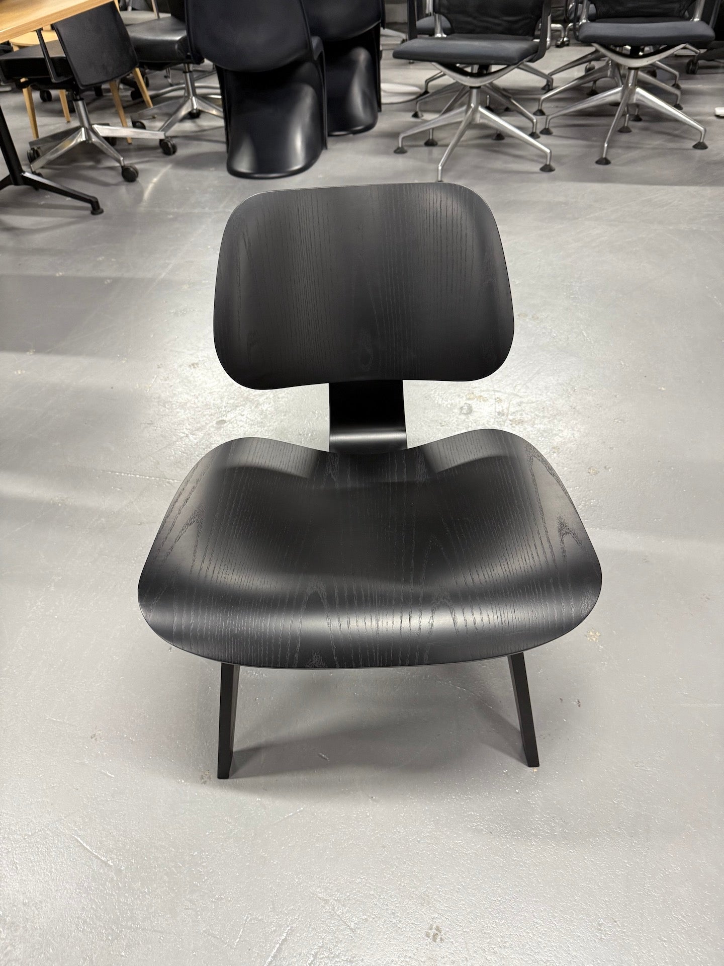 Eames LCW Lounge Chair – Molded Plywood Classic in Black