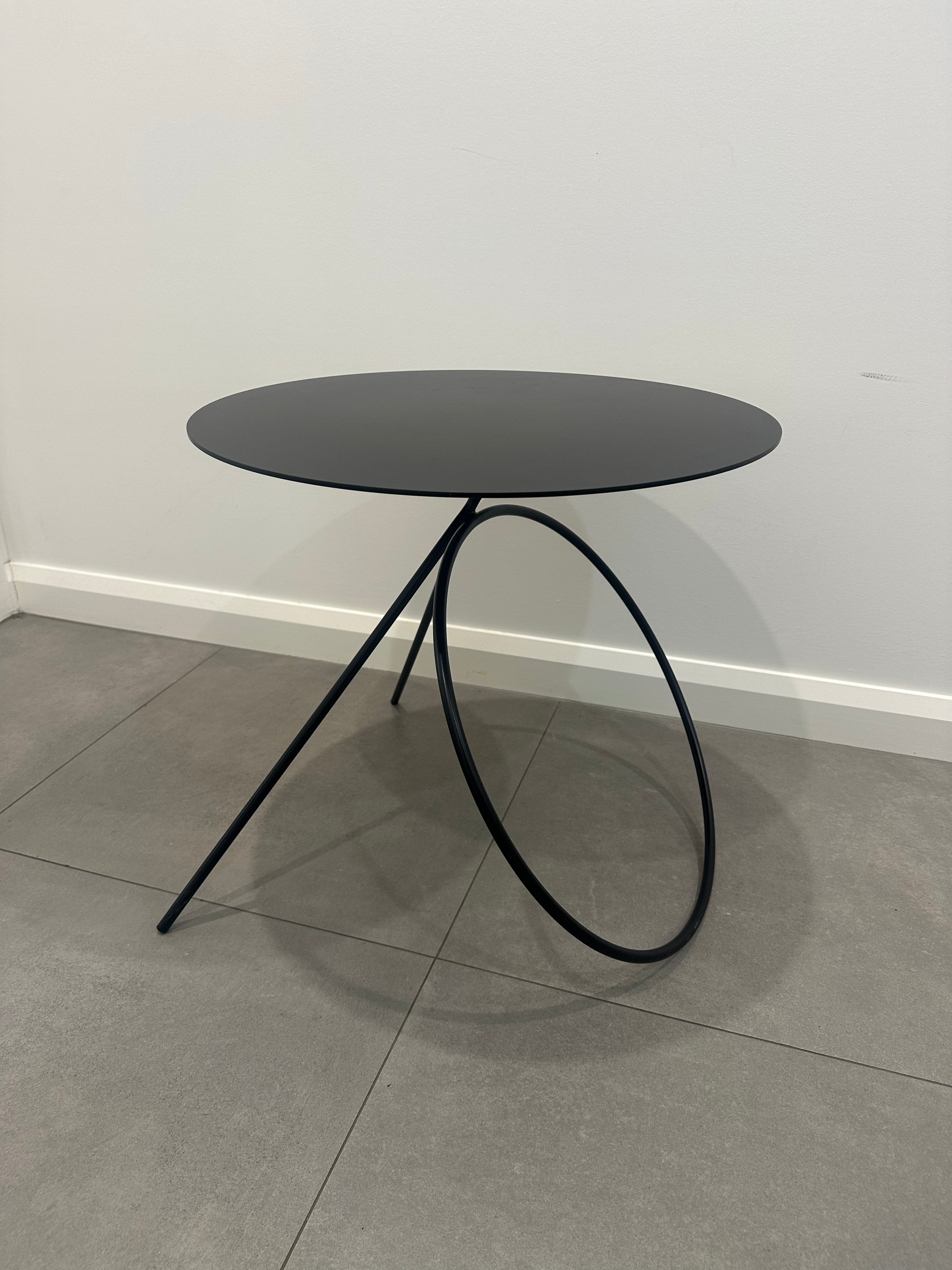 Bamba Sculpture Table, Black by Pedro Paulo - Venzon for Viccarbe