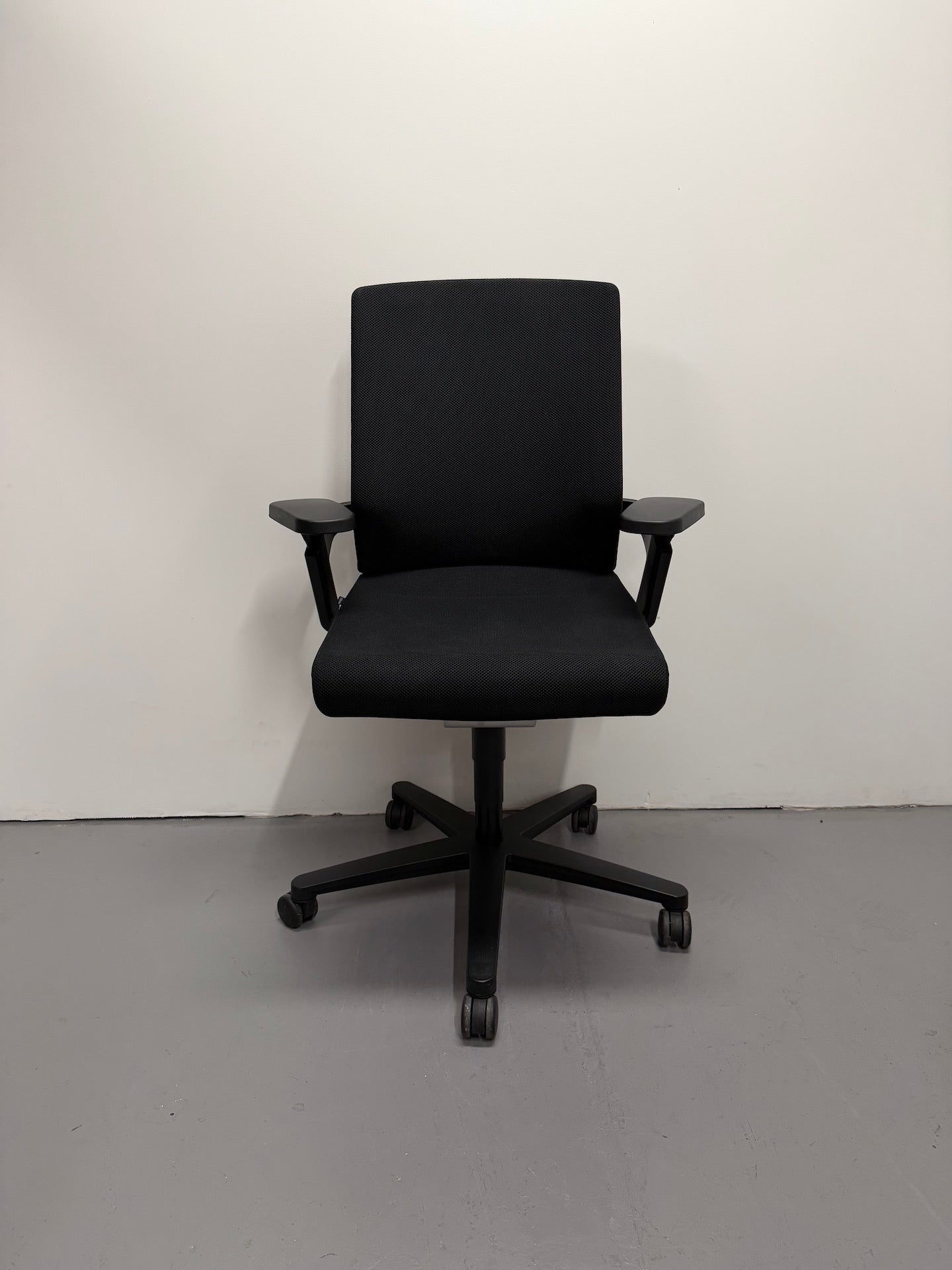 Wilkhahn ON 174/7 Executive Office Chair