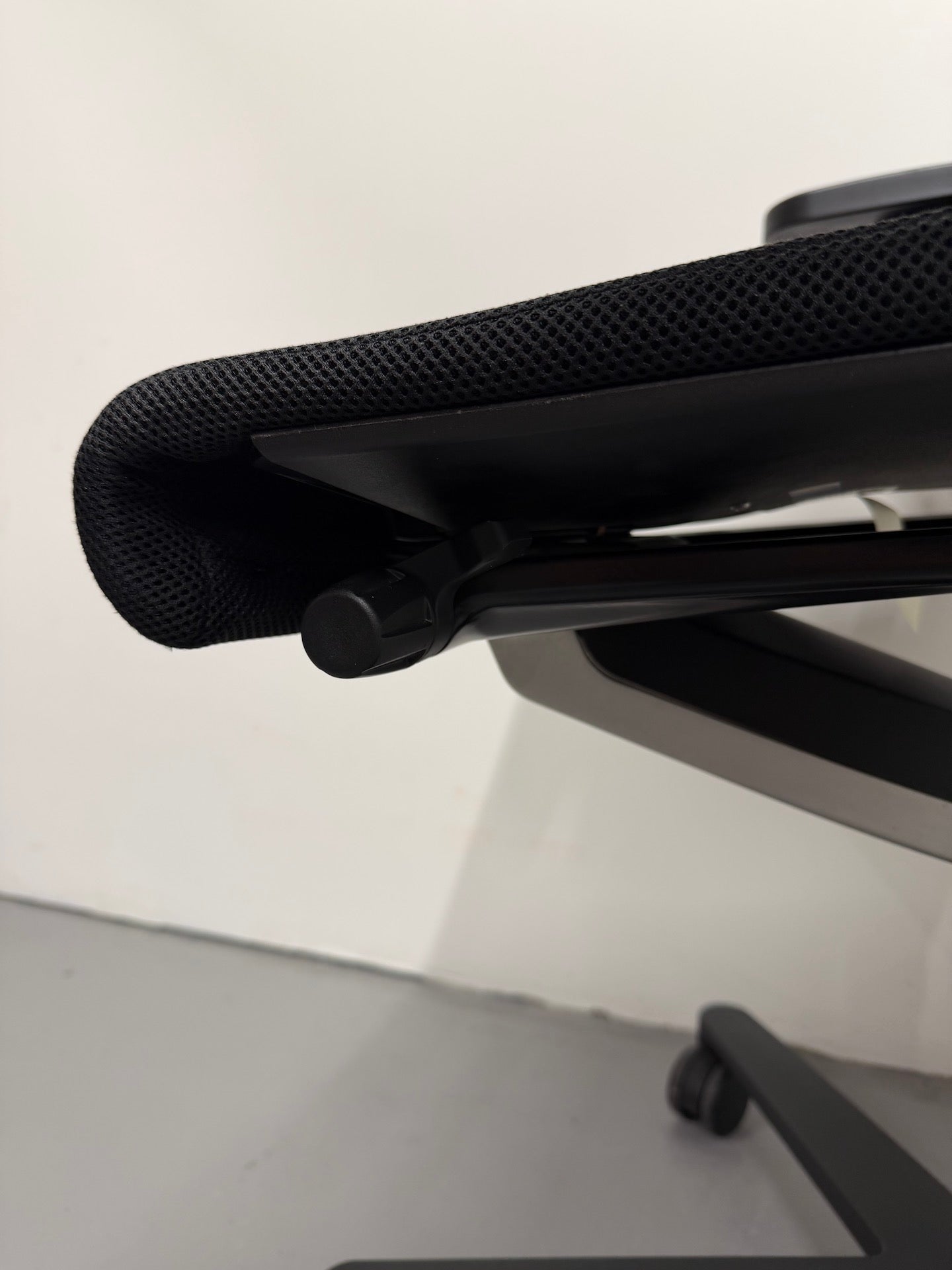 Wilkhahn ON 174/7 Executive Office Chair