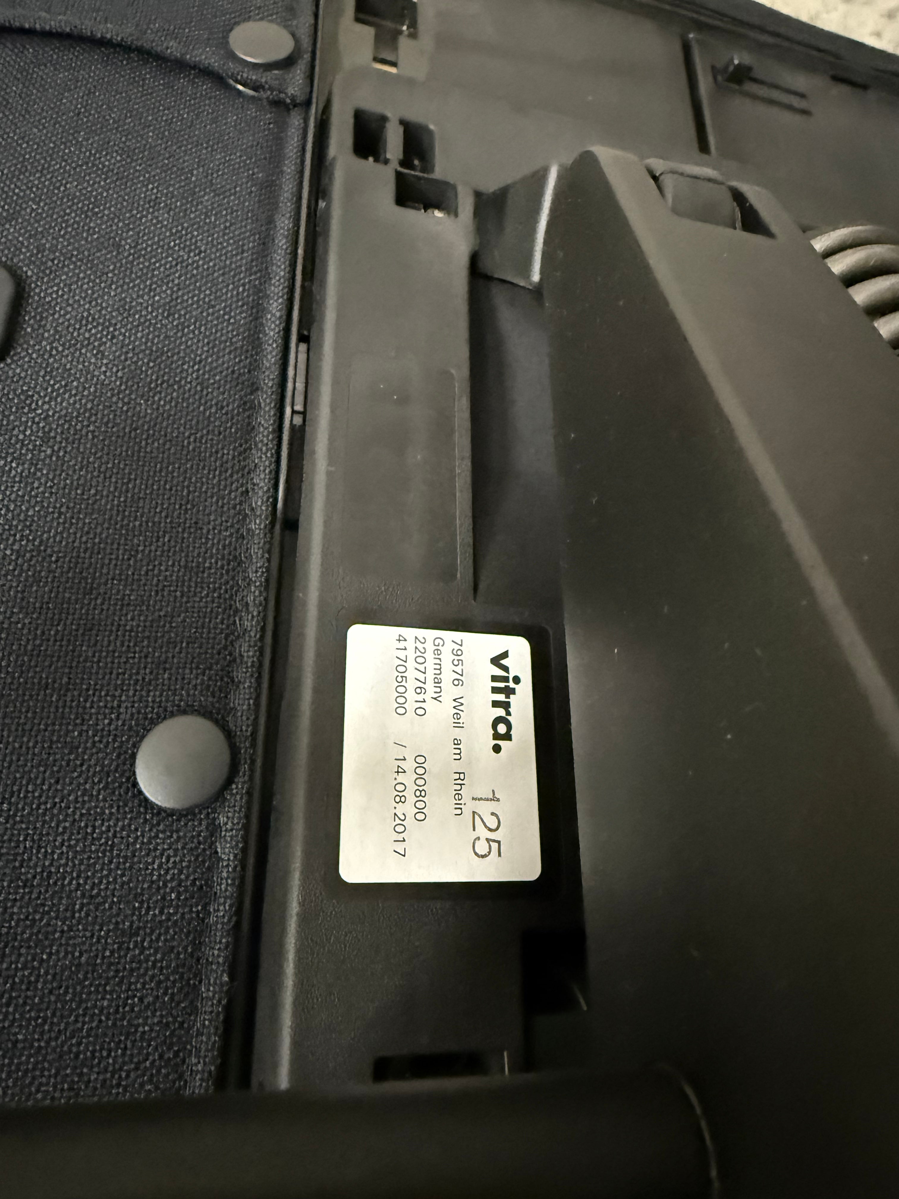 Vitra AM Chair – Ergonomic Task Chair by Alberto Meda - Ex Showroom Stock