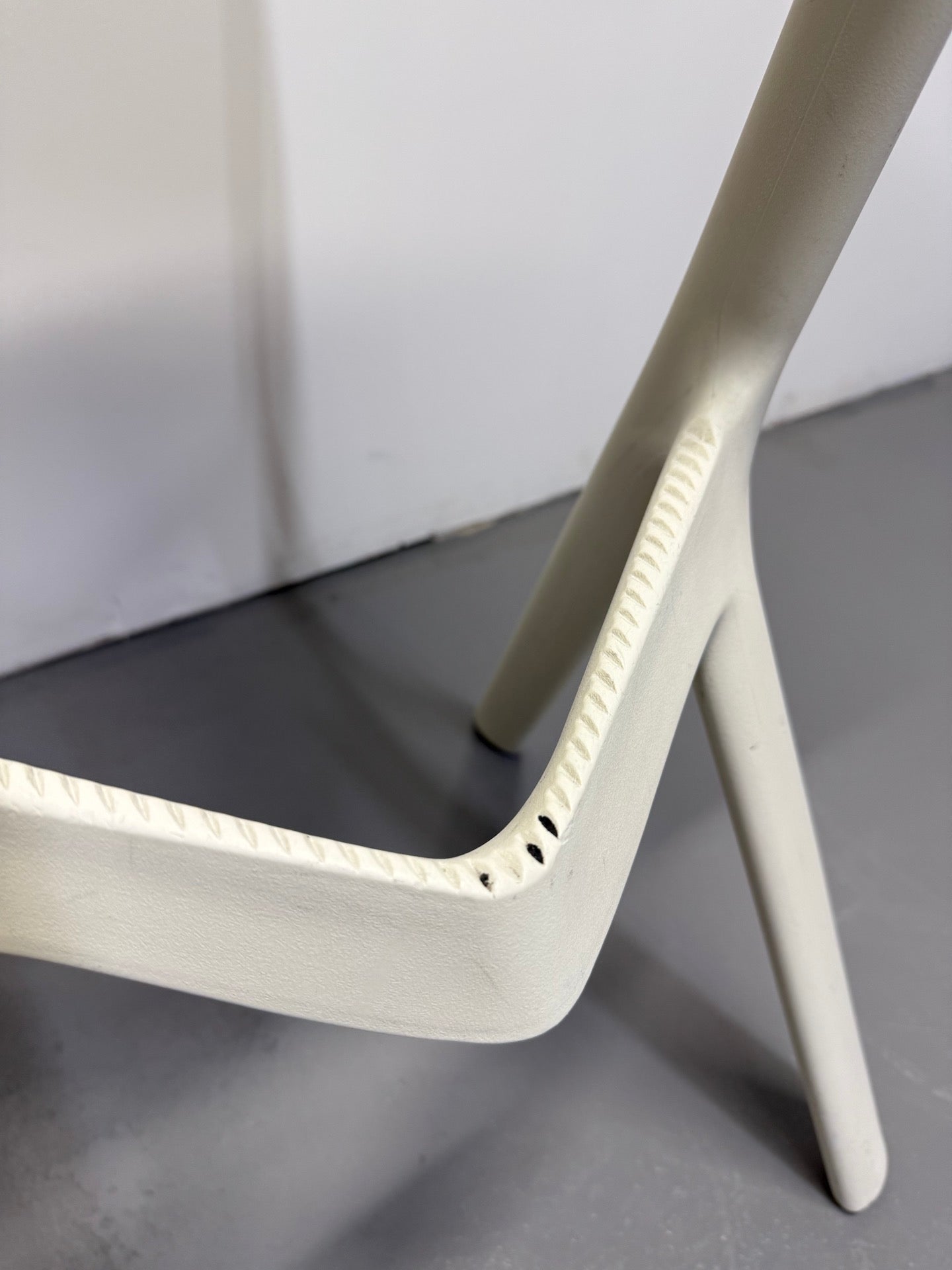 Plank Miura Bar Stool by Konstantin Grcic - White