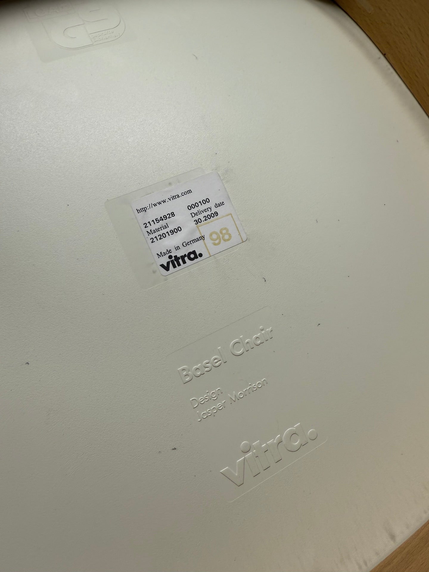 Vitra Basel Chair by Jasper Morrison – Beech Frame with White Seat & Back