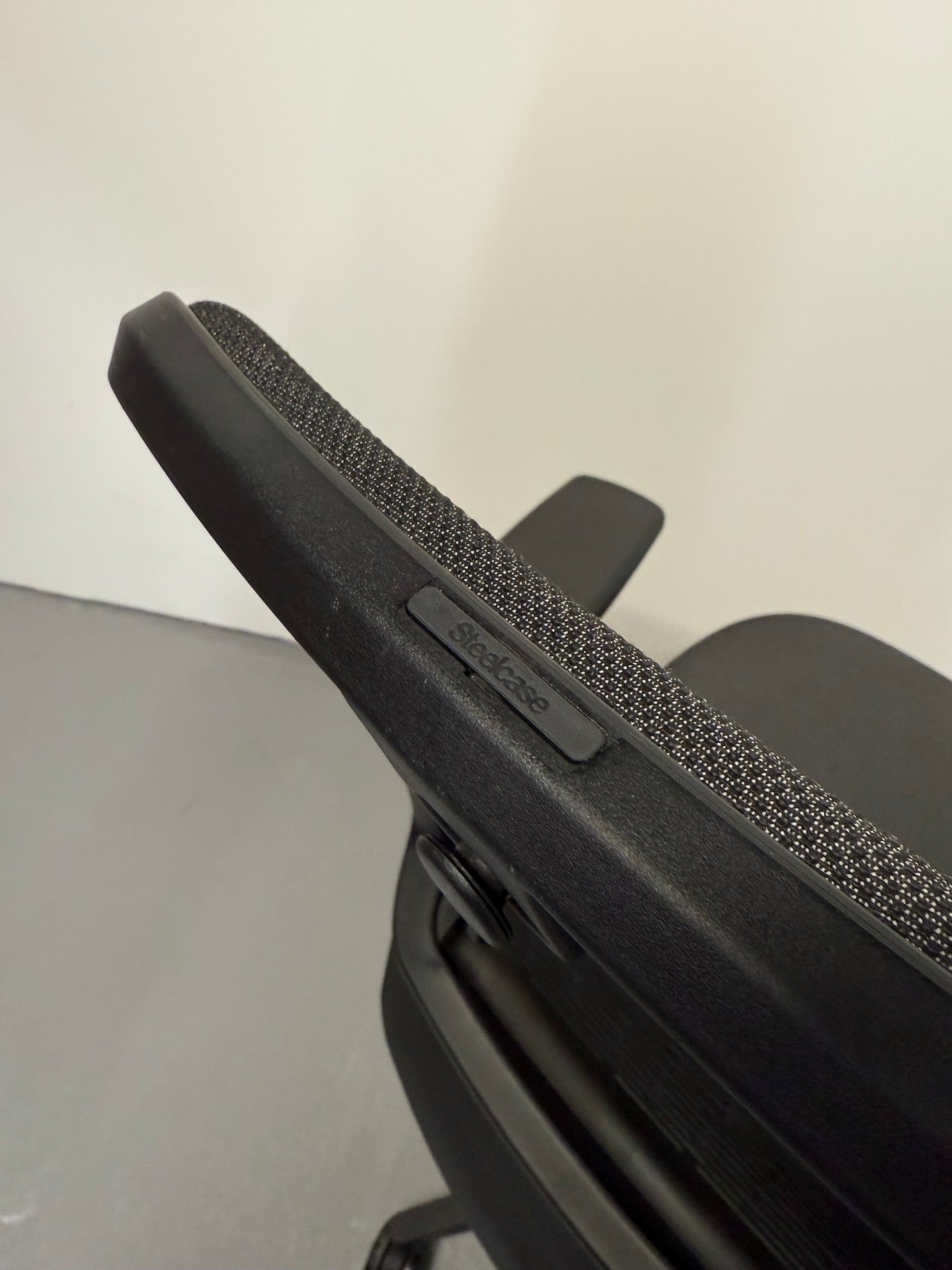 Steelcase Personality Plus Task Chair with Arms – Ex-Showroom Stock