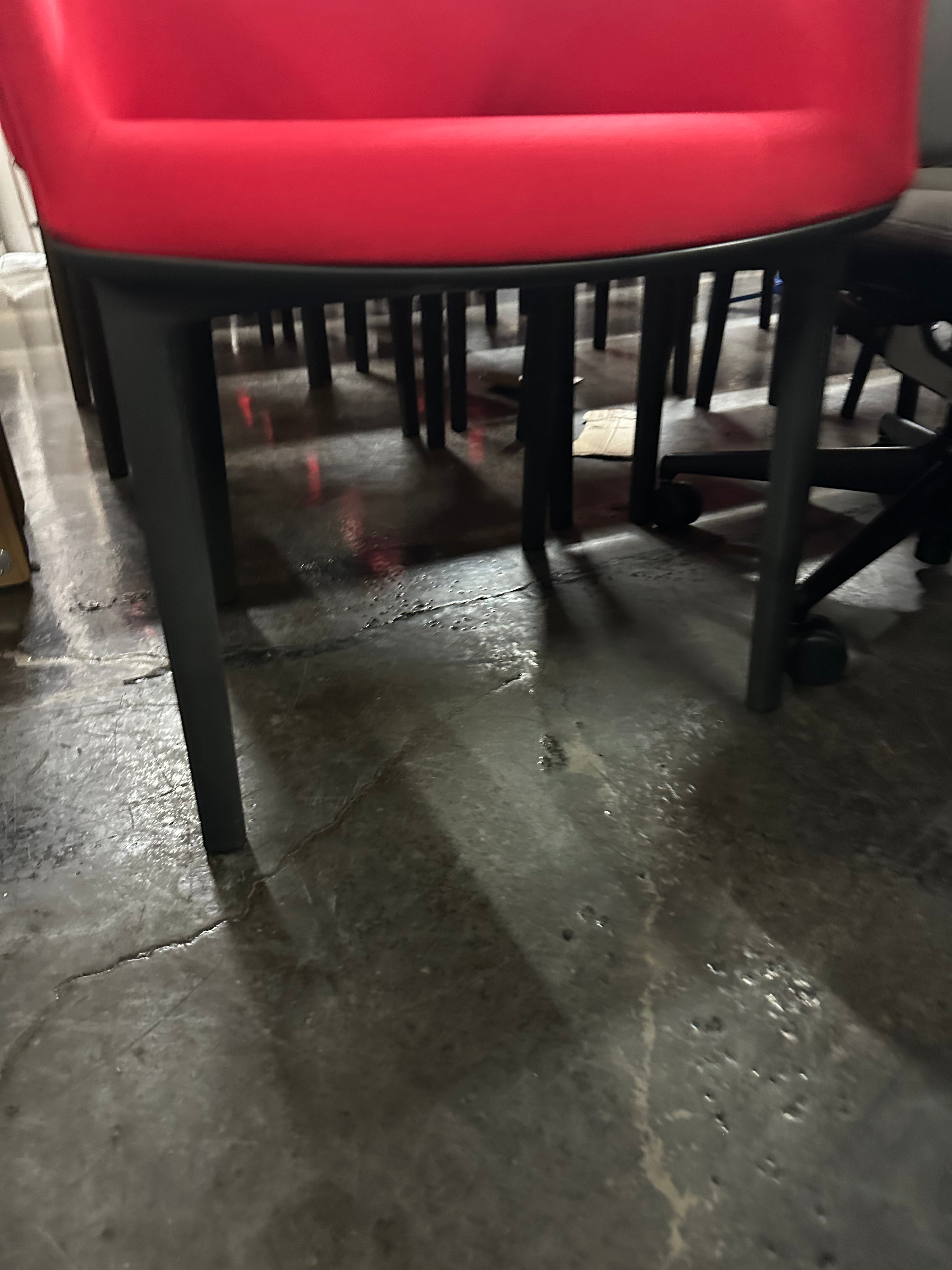 Vitra Softshell Chair - Red