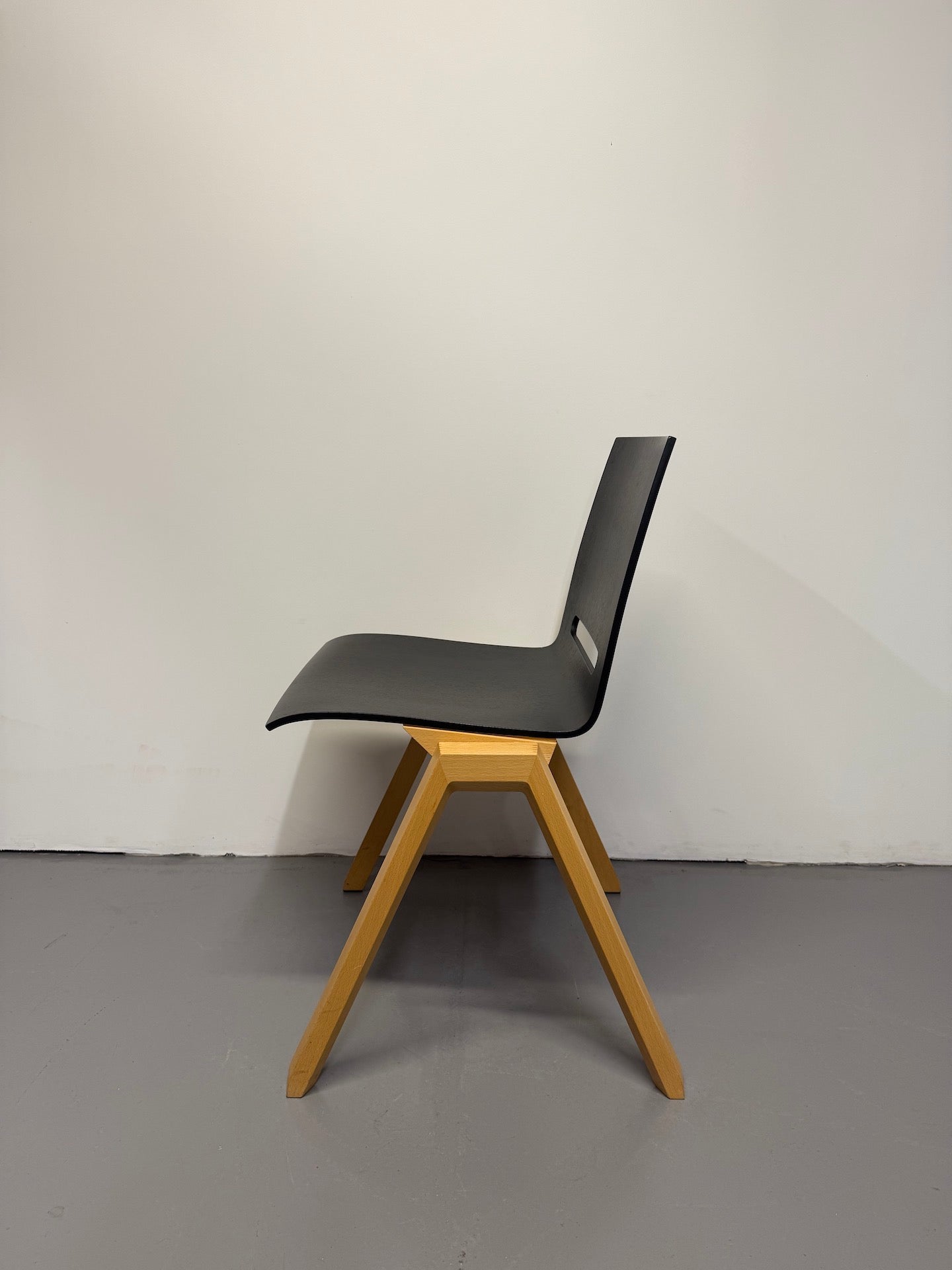 Hussl Forum 2S Chairs – Black Bentwood with Solid Beech Base - Stackable