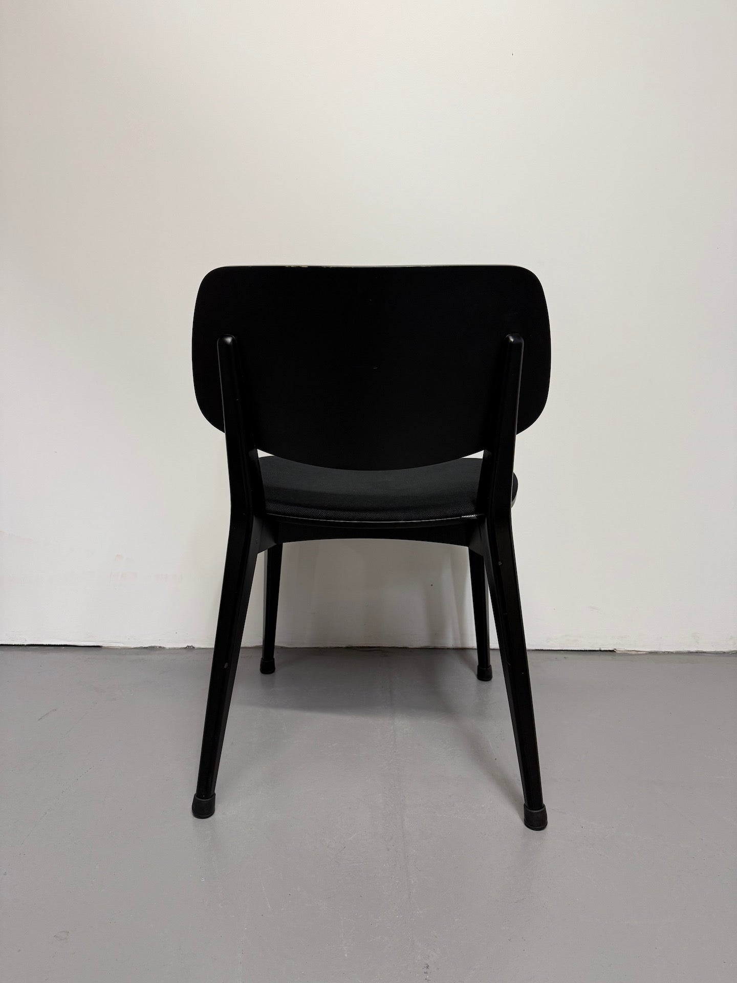 Billiani Doll 551 Dining Chair – All Black with Black Fabric Seat
