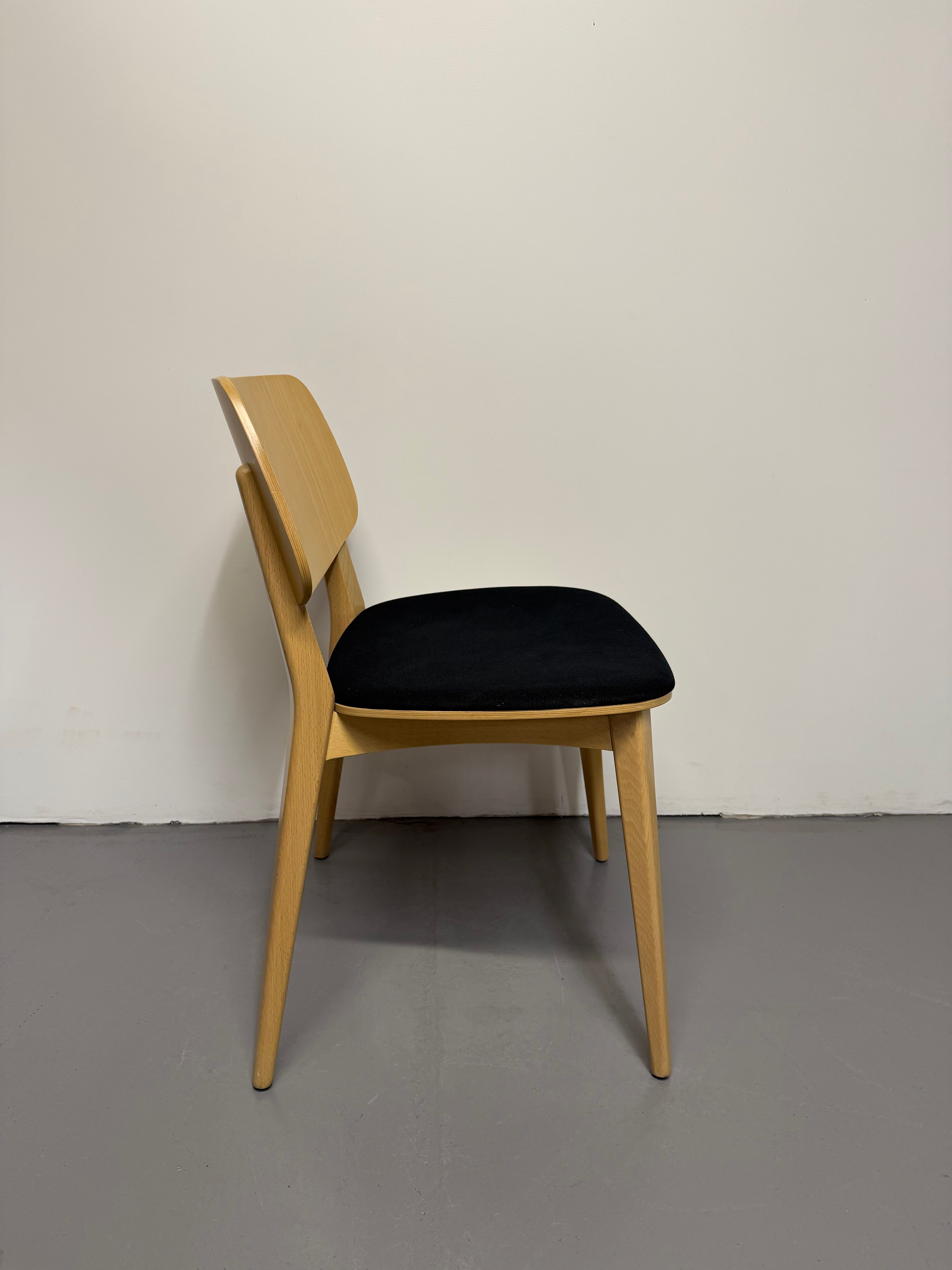 Billiani Doll 551 Dining Chair – Natural Beechwood with Black Fabric Seat