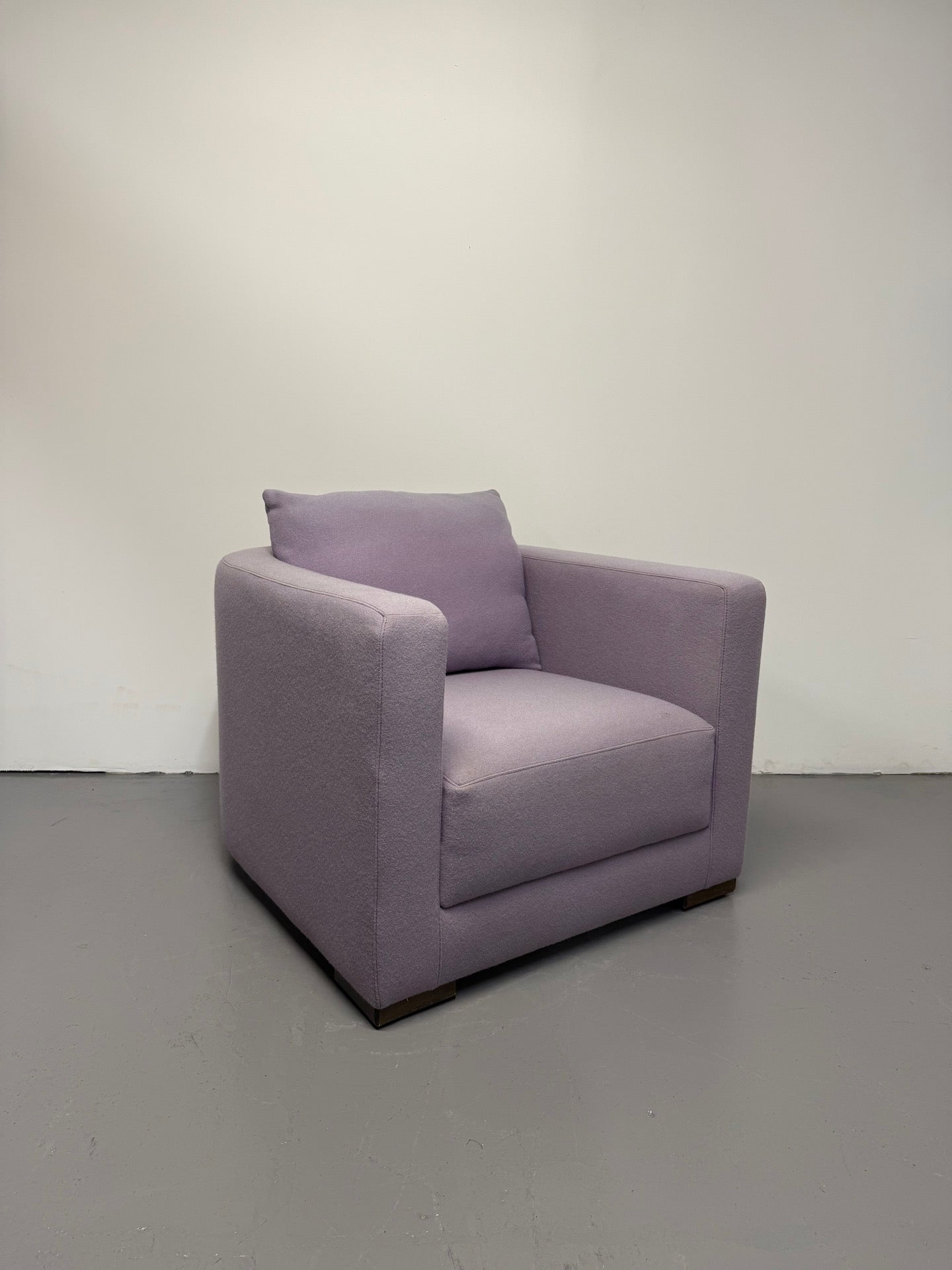 Jardan Oscar Tub Arm Chair – Purple Wool Upholstery