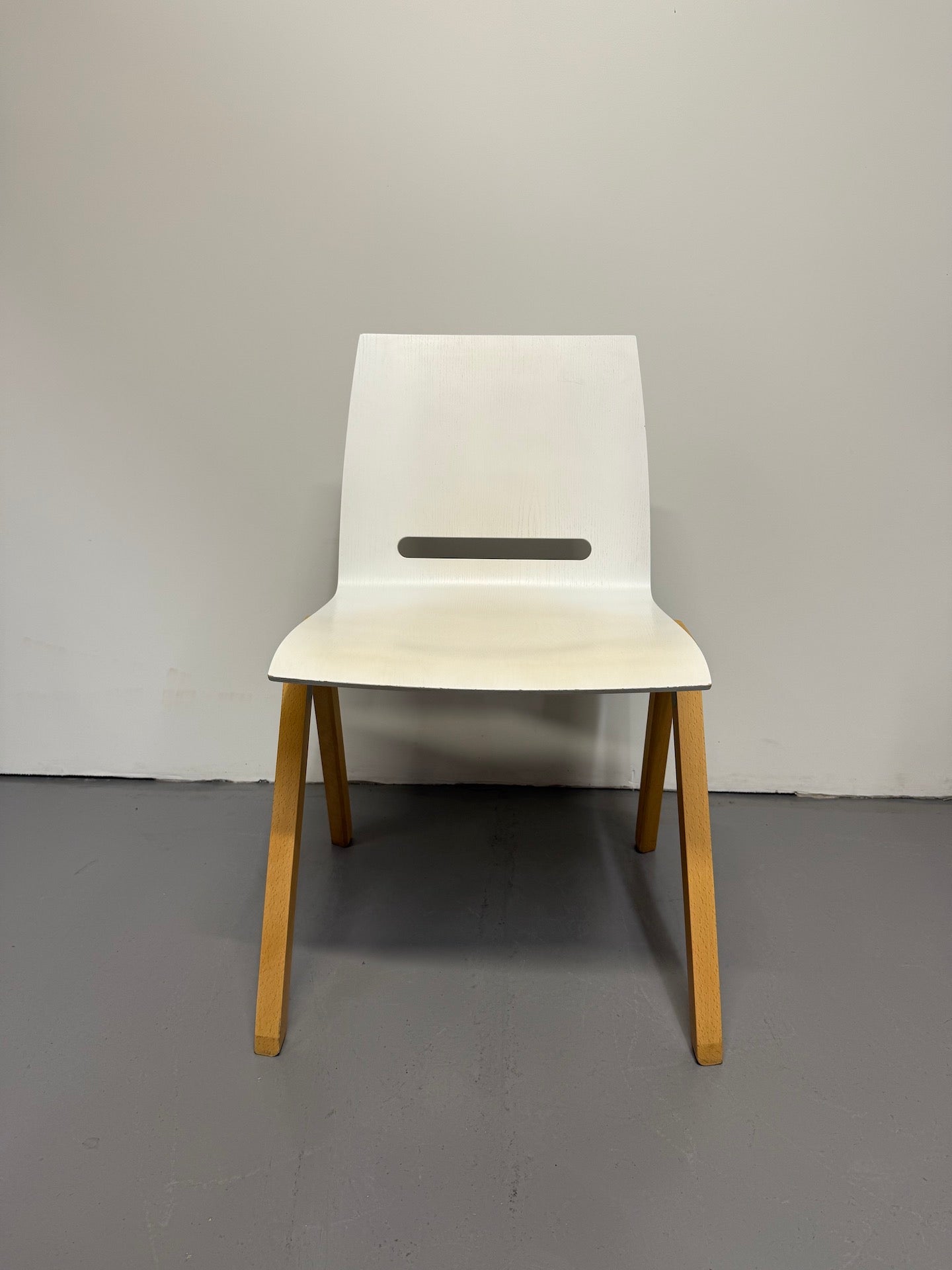 Hussl Forum 2S Chairs – White Bentwood with Solid Beech Base - Stackable