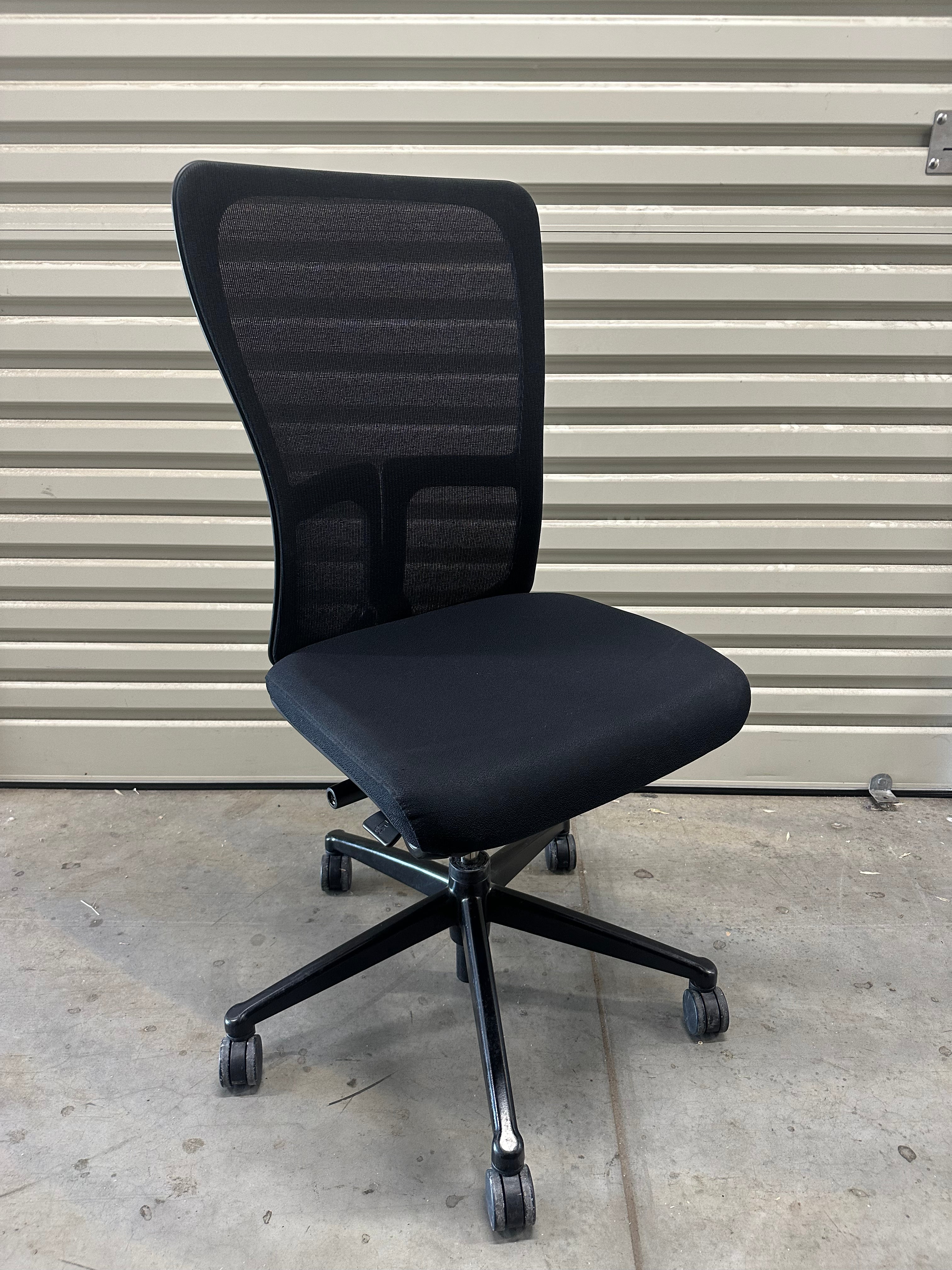 Haworth Zody - no armrest