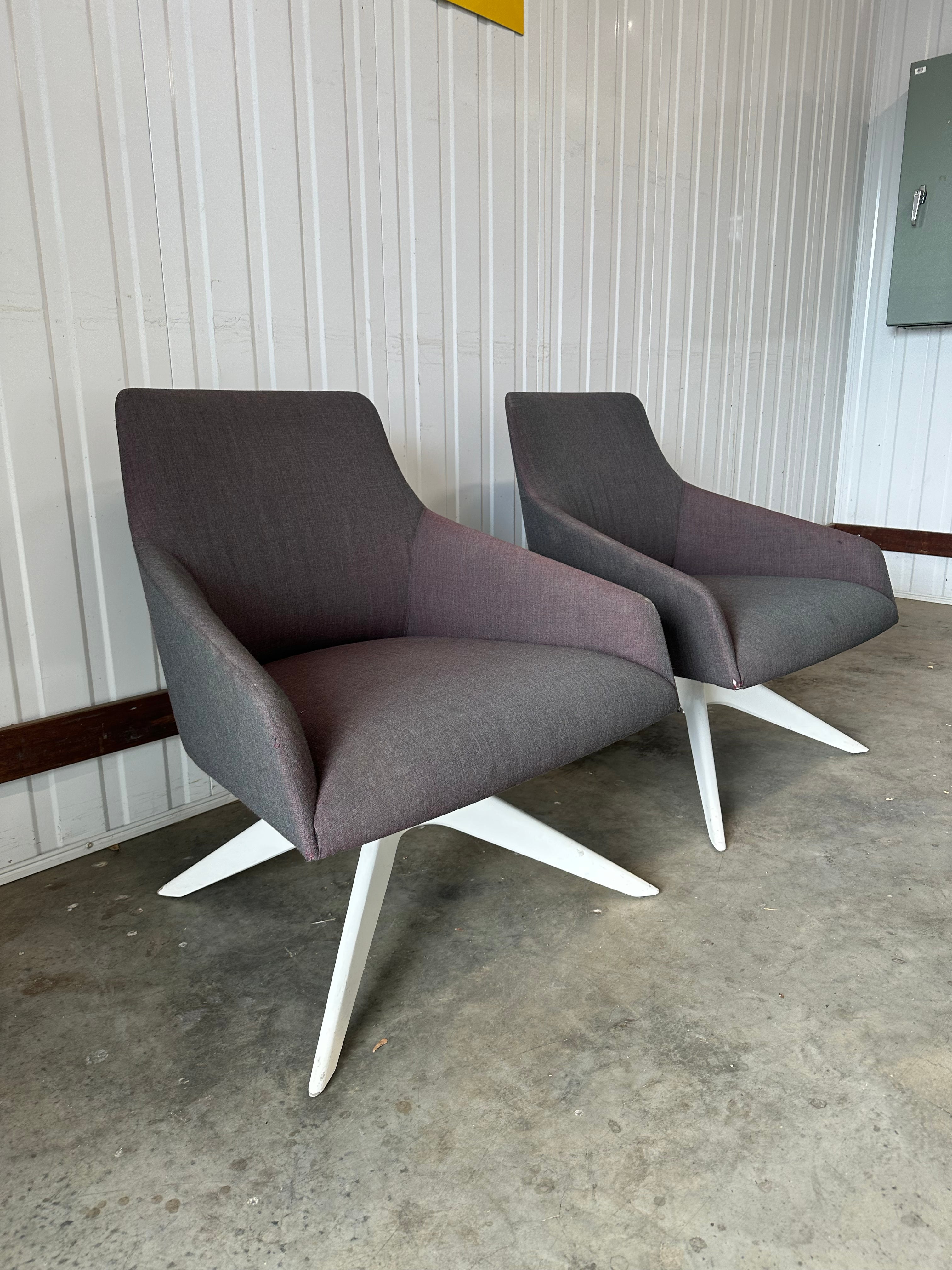 Alya Lounge Chairs BU1524 – Designed by Lievore Altherr Molina for Andreu World