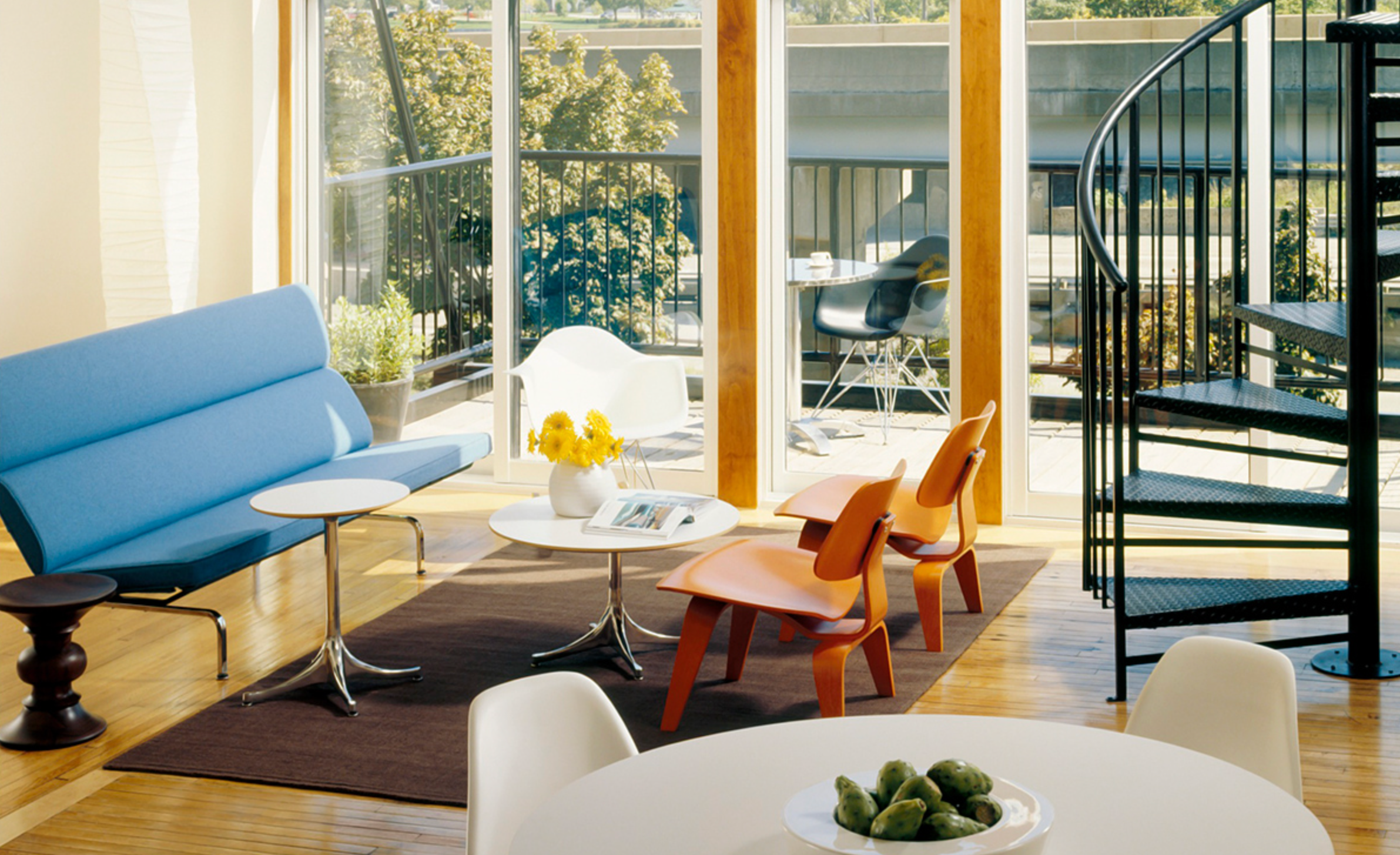 Original Herman Miller Nelson Pedestal Side Coffee Table – George Nelson