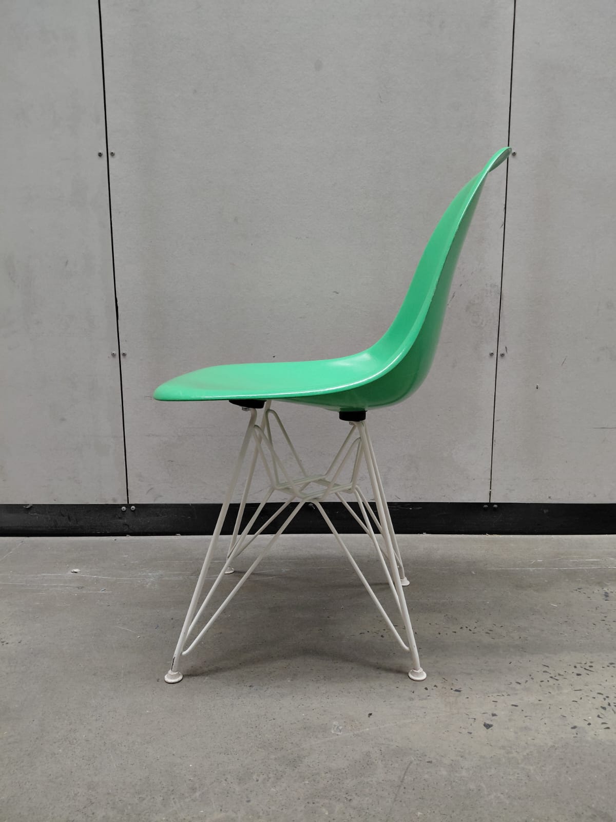 Authentic Herman Miller Eames Molded Fiberglass Side Chair – Green / White Wire Base