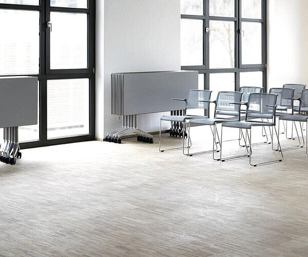 Wilkhahn Timetable Shift 614 Folding Table - American Oak Veneer with white rubber edge